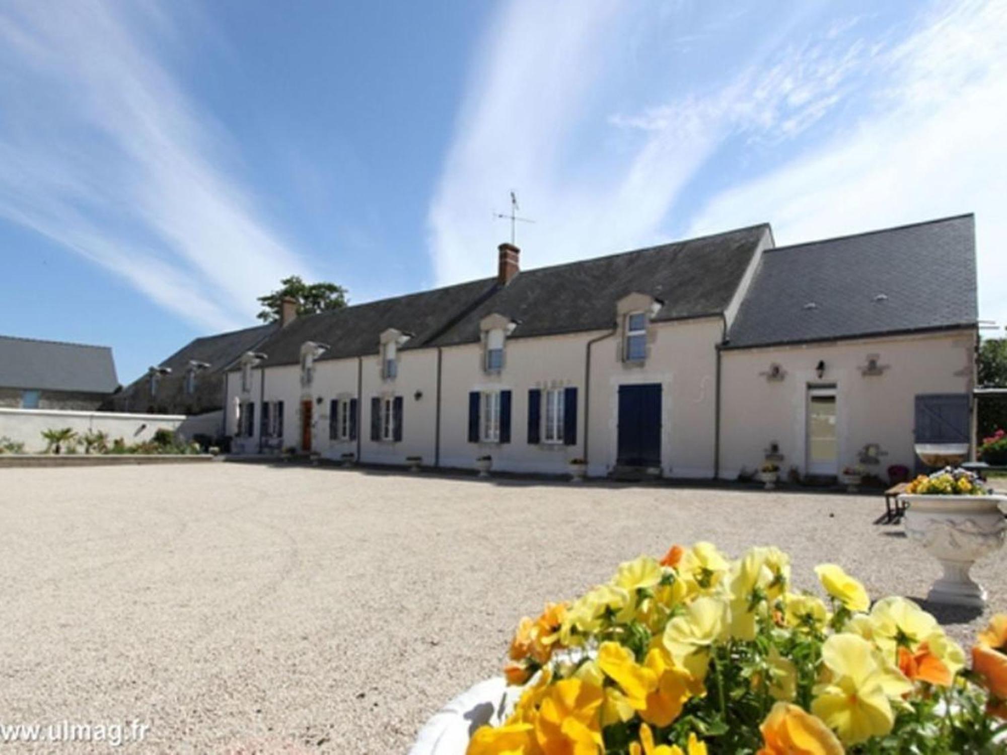 Ferme Renovee Au Calme - 4 Chambres, Petit-Dejeuner Inclu - Fr-1-590-450 Cravant  Esterno foto